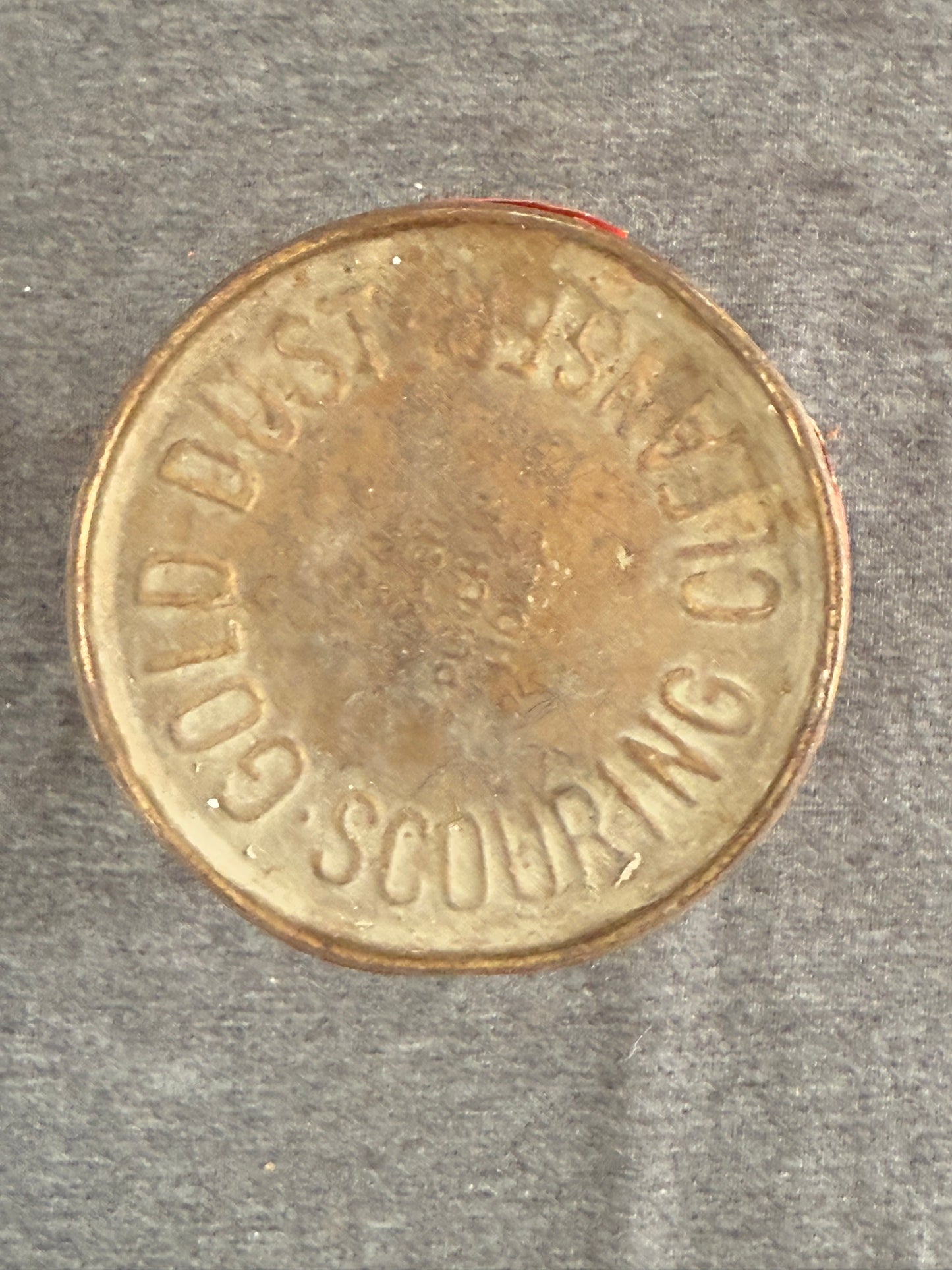 Round vintage scouring powder lid