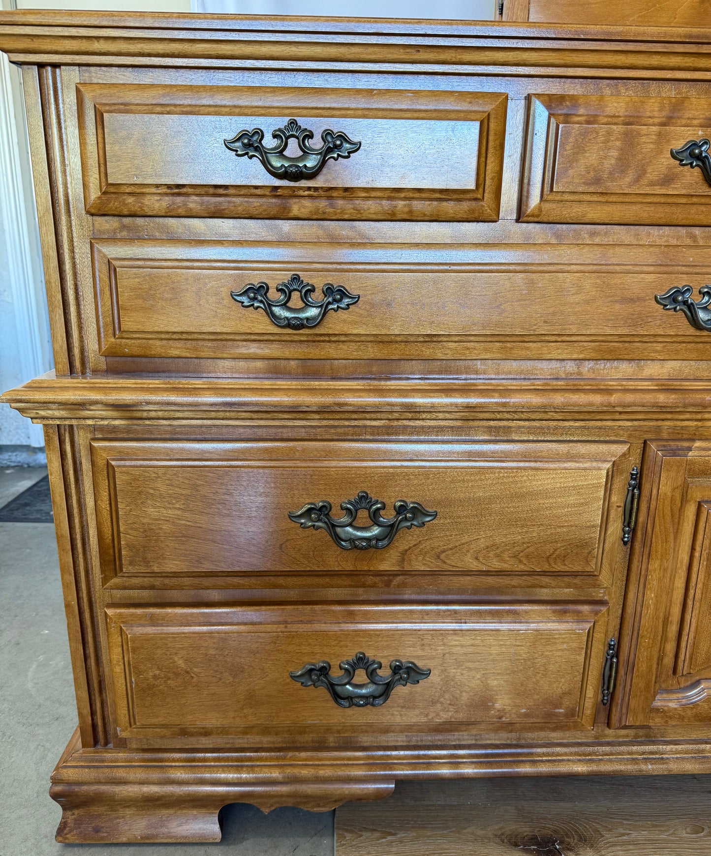 Maple Dresser With Matching Triptych Mirror
