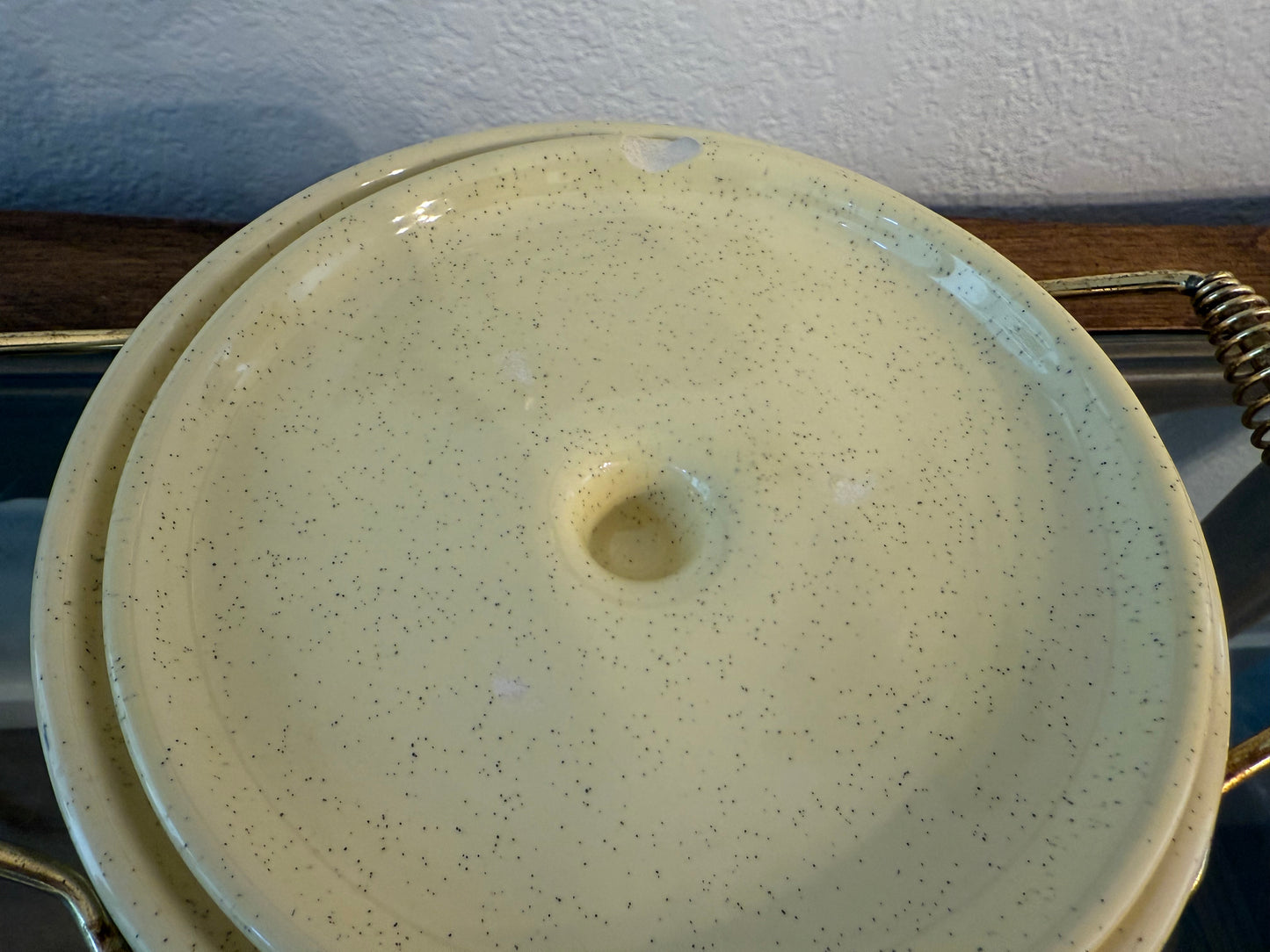 Speckled Yellow Bauer Monterey Moderne Casserole Dish with Stand