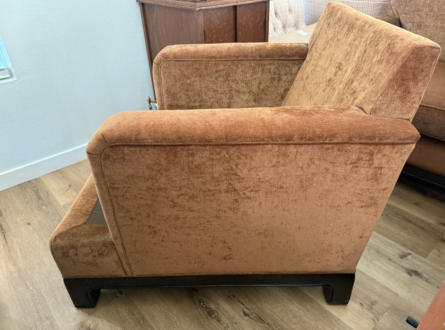 2 Well Made Oversized Chairs on Wood Base