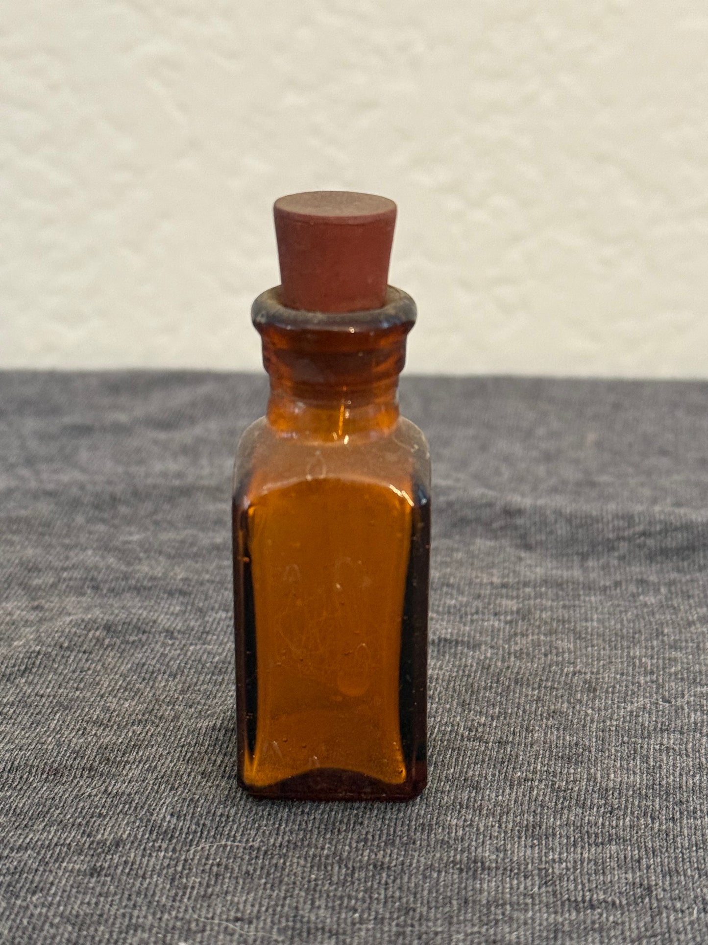 Antique Amber Glass Medicine Bottle 1880-1920