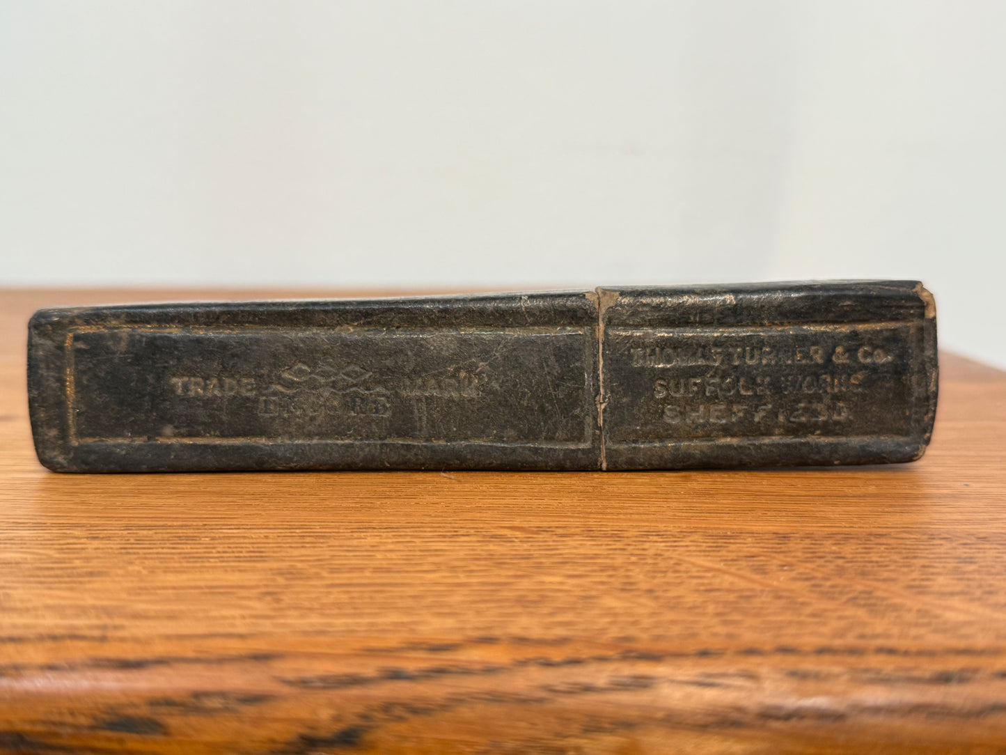 Antique Thomas Turner & Co. Straight Razor Box