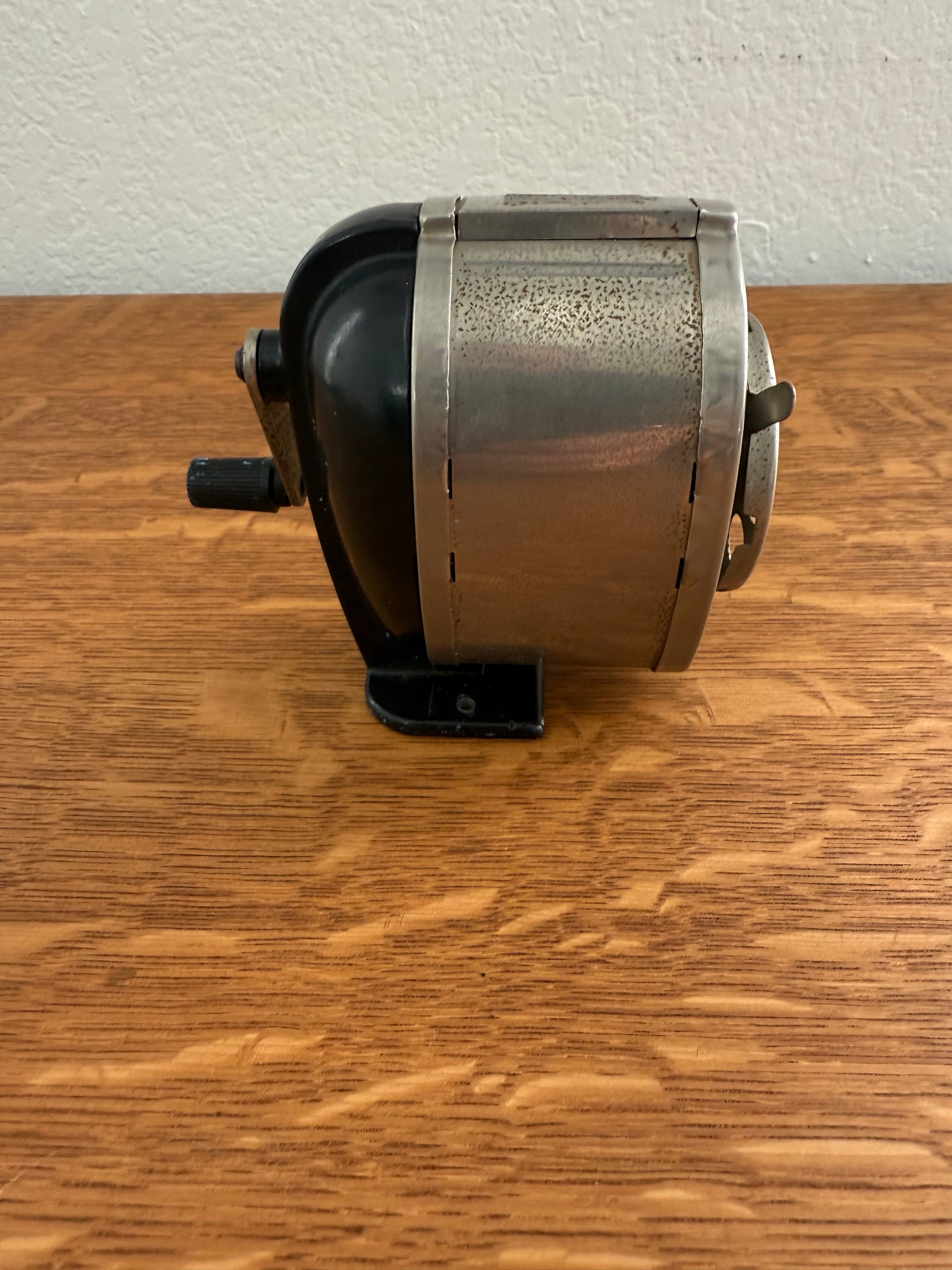 Boston manual chrome pencil sharpener