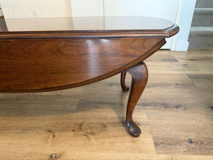 Vintage Queen Anne Style Oval Drop-Leaf Coffee Table
