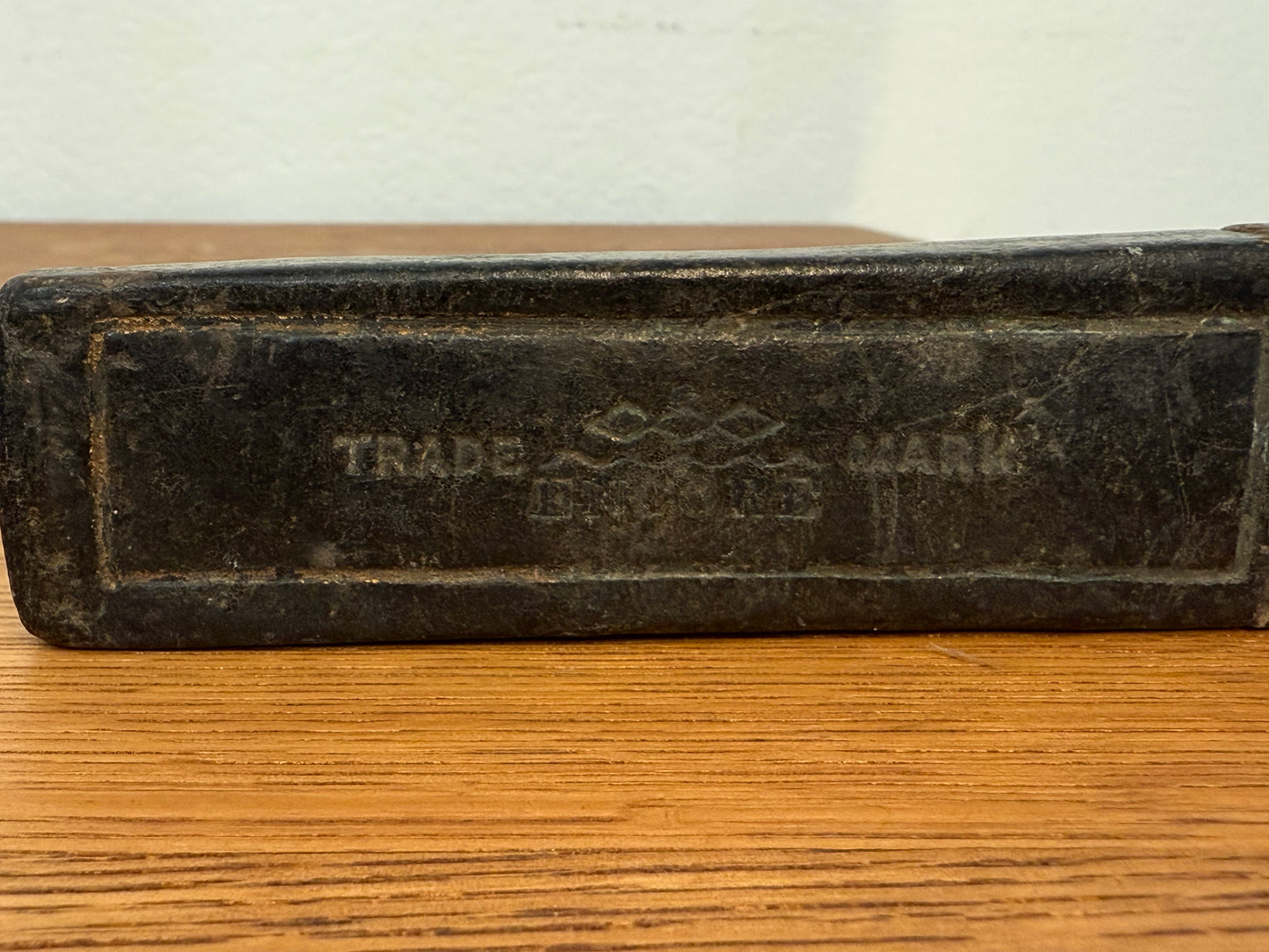 Antique Thomas Turner & Co. Straight Razor Box