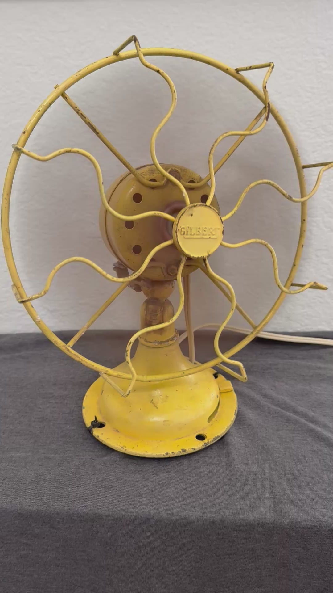 Video of fan oscillating 